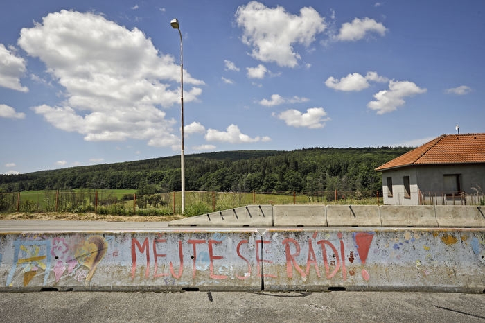 CZ border-SEPARATELY TOGETHER